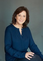 Clare McHugh educates journalism students on getting an 'edge'