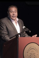 John Quiñones speaks at Ramapo's Diversity Convocation