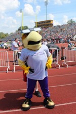 10,000 flock to Tucker Stadium to witness eclipse totality