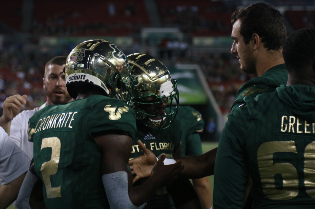 Cronkrite propels USF to a 20-13 win against ECU