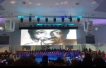 Dick Gregory Honored by Scores at Memorial Service